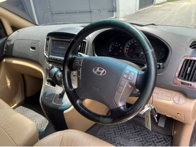 2016 Hyundai H-1 2.5 DELUXE รูปที่ 4